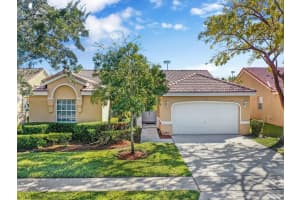 425 SW 198th Terrace, Pembroke Pines, FL 33029, Sold 03/18/22