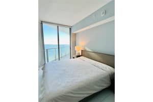 1300 Brickell Bay Dr APT 3606, Miami, FL 33131, Sold 04/08/22