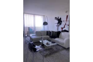 19501 W Country Club Dr, Aventura, FL 33180, Sold 06/16/22