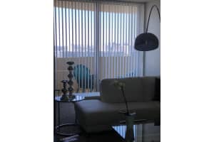 19501 W Country Club Dr, Aventura, FL 33180, Sold 06/16/22