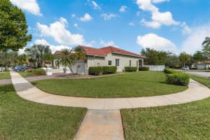 393 SW 187th Terrace, Pembroke Pines, FL 33029, Sold 03/23/22