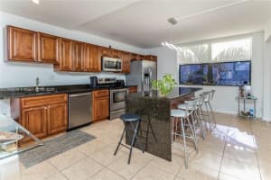 20381 NE 30th Ave Apt 324-7, Aventura, FL 33180, Sold 04/08/22
