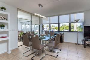 20381 NE 30th Ave Apt 324-7, Aventura, FL 33180, Sold 04/08/22