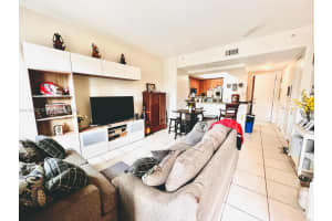 2617 NE 14th Ave APT 116, Oakland Park, FL 33334, Sold 04/05/22