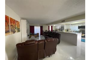 7917 NW 7th Ct, Plantation, FL 33324, Sold 04/06/22