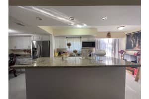 7917 NW 7th Ct, Plantation, FL 33324, Sold 04/06/22