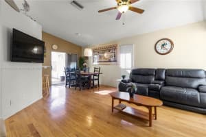 816 Sand Creek Cir, Weston, FL 33327, Sold 03/25/22