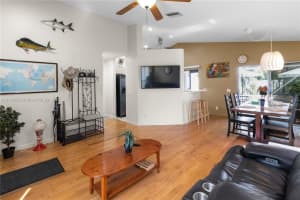 816 Sand Creek Cir, Weston, FL 33327, Sold 03/25/22