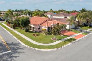 61 Gables Blvd, Weston, FL 33326, Sold 03/08/22
