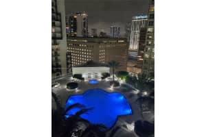 300 S Biscayne Blvd t 1705, Miami, FL 33131, Sold 03/17/22