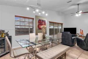18639 NW 77th Pl, Hialeah, FL 33015, Sold 04/01/22
