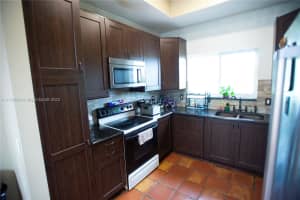 1031 SW 85th Ave, Pembroke Pines, FL 33025, Sold 04/08/22