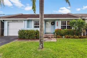 400 Lakewood Cir E, Margate, FL 33063, Sold 03/15/22