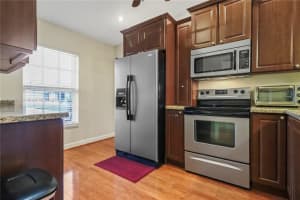 400 Lakewood Cir E, Margate, FL 33063, Sold 03/15/22