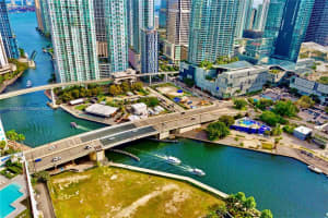 90 SW 3rd St APT 4012, Miami, FL 33130, Sold 05/06/22