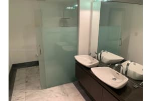 200 Biscayne Blvd Way APT 3112, Miami, FL 33131, Sold 03/28/22