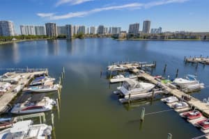 18081 Biscayne Blvd APT 505, Aventura, FL 33160, Sold 10/17/22
