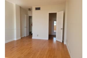 1455 N Treasure Dr #4k, North Bay Village, FL 33141, Sold 07/14/22