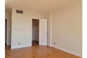 1455 N Treasure Dr #4k, North Bay Village, FL 33141, Sold 07/14/22