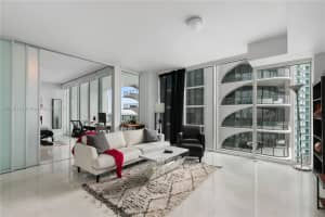 1040 Biscayne Blvd APT 1908, Miami, FL 33132, Sold 04/11/22