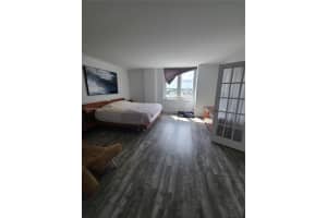 2301 Collins Ave APT 537, Miami Beach, FL 33139, Sold 04/27/22