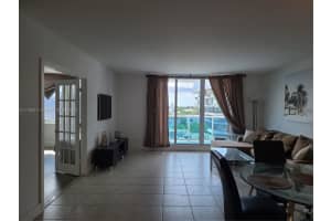 2301 Collins Ave APT 537, Miami Beach, FL 33139, Sold 04/27/22
