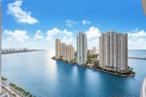 300 S Biscayne Blvd t 2010, Miami, FL 33131, Sold 03/11/22