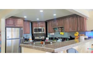 6950 NW 186th St Apt 2-417a, Hialeah, FL 33015, Sold 06/03/22