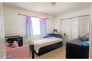 6950 NW 186th St Apt 2-417a, Hialeah, FL 33015, Sold 06/03/22