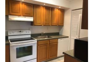 935 NE 199th St Apt 205-16, Miami, FL 33179, Sold 03/17/22