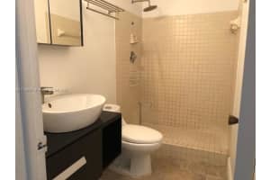 935 NE 199th St Apt 205-16, Miami, FL 33179, Sold 03/17/22