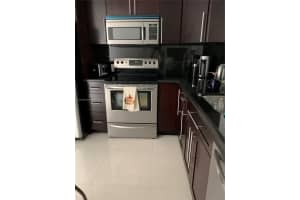 3301 N Country Club Dr #606, Miami, FL 33180, Sold 03/25/22
