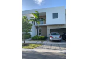 10067 NW 75th Terrace, Doral, FL 33178, Sold 06/08/22