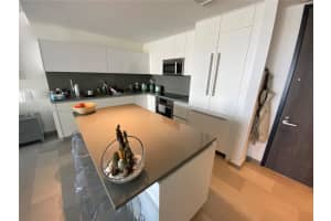 88 SW 7th St Apt 2509, Miami, FL 33130, Sold 04/01/22