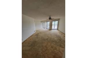 5650 Camino Del Sol #305, Boca Raton, FL 33433, Sold 04/14/22