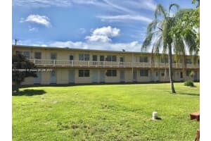 20327 NE 2nd Ave APT 23, Miami, FL 33179, Sold 04/28/22