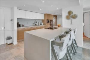 650 West Ave APT 3009, Miami Beach, FL 33139, Sold 03/25/22