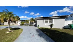 18003 NW 78th Ave, Hialeah, FL 33015, Sold 04/28/22