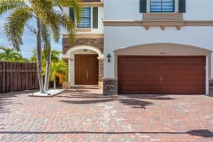 8750 NW 115th Ct, Doral, FL 33178, Sold 03/28/22