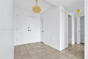 9800 W Bay Harbor Dr APT 609, Bay Harbor Islands, FL 33154, Sold 07/08/22