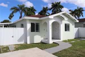 872 SW 7th Terrace, Florida City, FL 33034, Sold 05/03/22