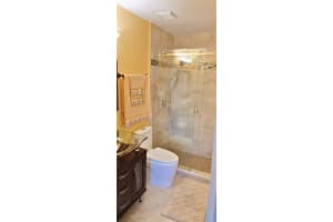 10421 SW 157th Pl APT 302, Miami, FL 33196, Sold 04/08/22