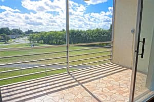 8822 W McNab Rd APT 302, Tamarac, FL 33321, Sold 04/08/22