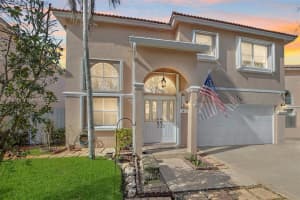 310 SW 99th Ave, Pembroke Pines, FL 33025, Sold 03/08/22