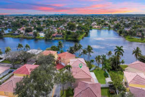 310 SW 99th Ave, Pembroke Pines, FL 33025, Sold 03/08/22