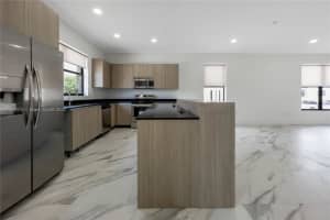 6142 SW 36th Ct #11, Miramar, FL 33027, Sold 03/18/22