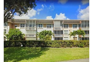 6707 NW 169th St APT A201, Hialeah, FL 33015, Sold 03/30/22