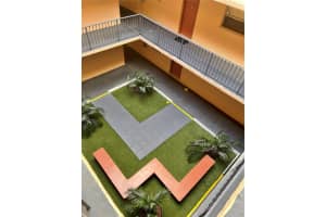 13707 SW Kendale Lakes Cir APT 303, Miami, FL 33183, Sold 05/27/22