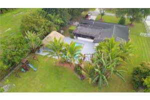 14291 SW 24th St, Davie, FL 33325, Sold 04/08/22