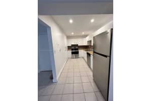 9441 SW 76th St APT V31, Miami, FL 33173, Sold 04/11/22